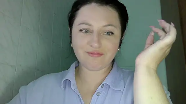 MelinaAx online show from May 19, 2026, 9:00 pm