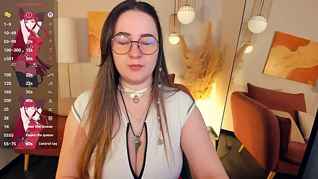 Snapshot of EmmaBloomm chatting on February 1, 2026, 10:52 pm EmmaBloomm online show from February 1, 2026, 10:52 pm