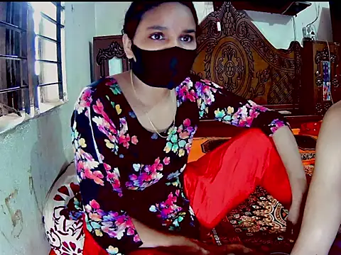 Snapshot of Hor-reka chatting on July 4, 2026, 5:36 am Hor-reka online show from July 4, 2026, 5:36 am