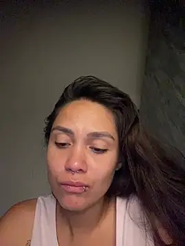 carolsapequinha online show from July 24, 2026, 11:17 am
