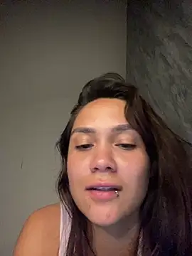 carolsapequinha online show from July 10, 2026, 4:23 am