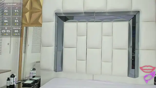 Estefanny lopez19 online show from April 1, 2026, 11:44 am