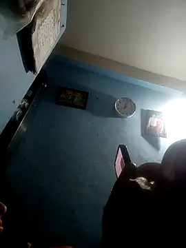 beutiful hot online show from December 2, 2025, 4:52 pm