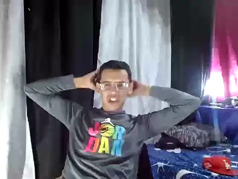 FANTASYBOYS11 online show from November 19, 2025, 12:21 am