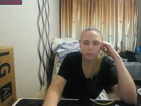 JenniDeep online show from November 18, 2025, 3:15 pm