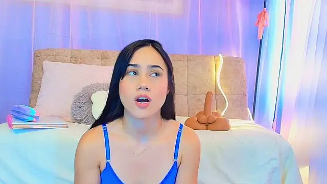 lizzy kane online show from May 4, 2026, 8:11 pm