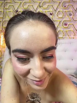 MelanyyJhonson15 online show from May 25, 2026, 3:39 am