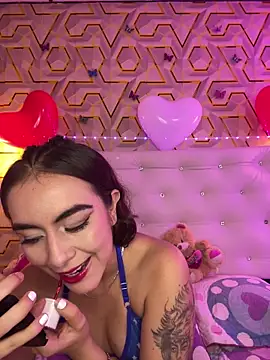 MelanyyJhonson15 online show from February 19, 2026, 2:19 am