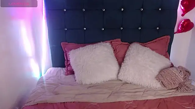 Snapshot of Catalinajane1 chatting on March 22, 2026, 7:15 pm Catalinajane1 online show from March 22, 2026, 7:15 pm