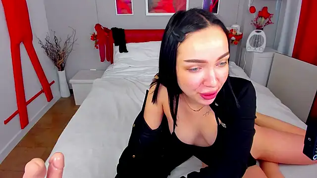 AlisenPlam online show from February 8, 2026, 7:39 am