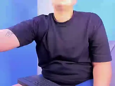 sharlott123 online show from November 28, 2025, 4:34 am