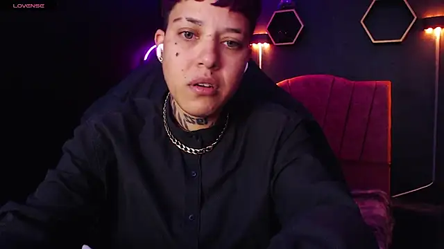 Snapshot of Noah__Williams_ chatting on November 13, 2025, 3:54 am Noah Williams online show from November 13, 2025, 3:54 am