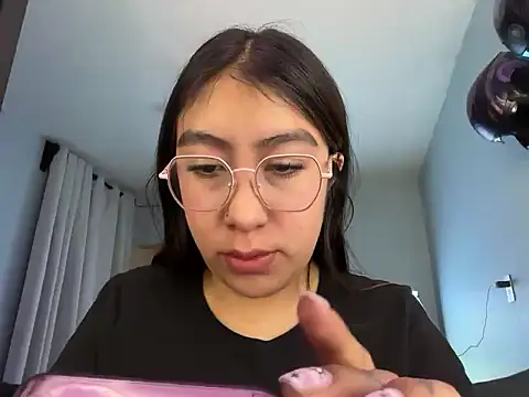 BabiSander11 online show from November 25, 2025, 8:31 pm