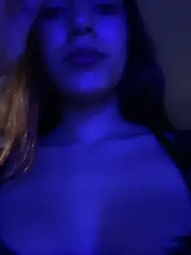 Snapshot of nahoval_dania chatting on November 16, 2025, 10:57 pm nahoval dania online show from November 16, 2025, 10:57 pm