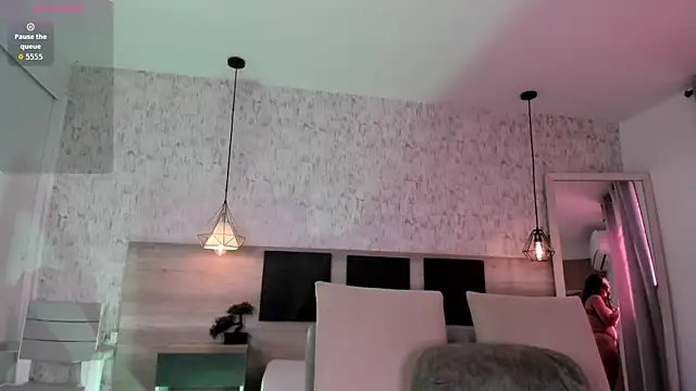 Sasha Wolff online show from May 30, 2026, 2:23 pm