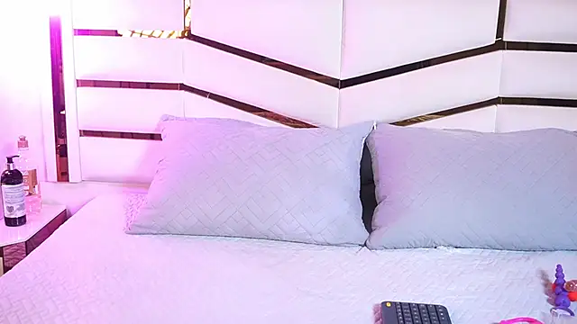 nix wolf online show from February 14, 2026, 3:07 am