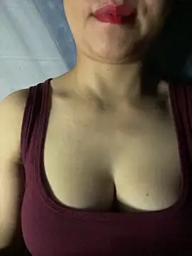 Diana-sexyy online show from May 3, 2026, 2:09 pm
