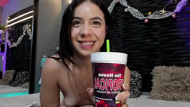 lusstyles 1 online show from December 19, 2025, 8:27 am