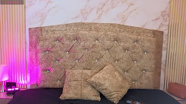 Ashlyvega online show from February 24, 2026, 3:40 am