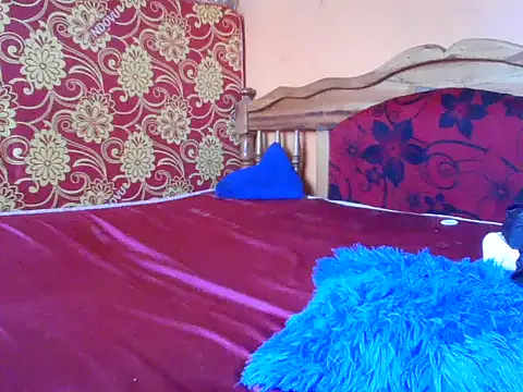 Hot-Heather online show from January 12, 2026, 7:04 am