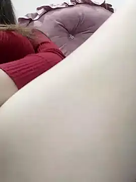 Snapshot of MysaLy2k chatting on February 5, 2026, 1:23 am MysaLy2k online show from February 5, 2026, 1:23 am