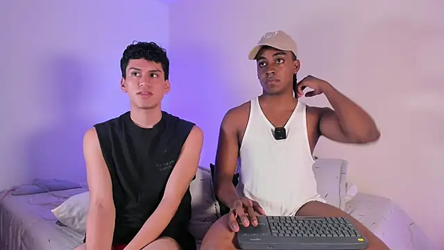 Snapshot of Mark_Nico chatting on February 12, 2026, 6:35 am Mark Nico online show from February 12, 2026, 6:35 am