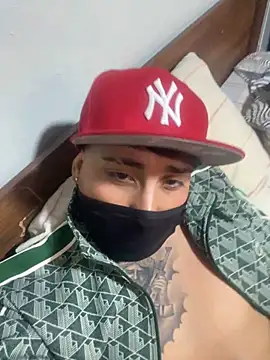 Snapshot of Matiascolageno chatting on November 24, 2025, 2:33 am Matiascolageno online show from November 24, 2025, 2:33 am