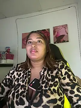 Snapshot of morena-2025 chatting on May 25, 2026, 10:52 pm morena-2025 online show from May 25, 2026, 10:52 pm