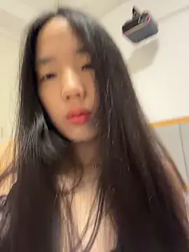 Snapshot of TinyBabe chatting on April 18, 2026, 12:29 pm TinyBabe online show from April 18, 2026, 12:29 pm