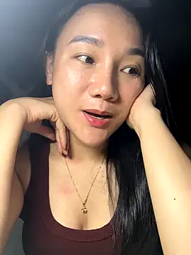 dusi-cute online show from November 13, 2025, 9:19 pm