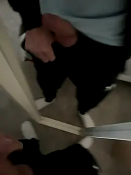 Snapshot of lucpompot chatting on November 27, 2025, 8:37 am lucpompot online show from November 27, 2025, 8:37 am