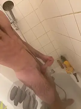 Snapshot of lucpompot chatting on November 24, 2025, 12:38 pm lucpompot online show from November 24, 2025, 12:38 pm