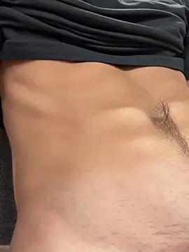 Snapshot of lucpompot chatting on November 14, 2025, 11:36 am lucpompot online show from November 14, 2025, 11:36 am