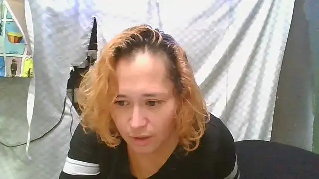 Snapshot of Eclipsed8 chatting on January 13, 2026, 9:35 am Eclipsed8 online show from January 13, 2026, 9:35 am