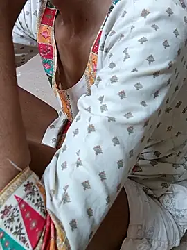 Asha devi90 online show from April 26, 2026, 1:47 am