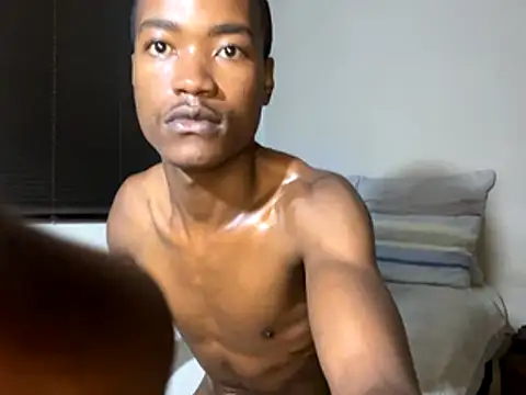 Snapshot of Boytoy_BigD chatting on November 28, 2025, 10:32 pm Boytoy BigD online show from November 28, 2025, 10:32 pm