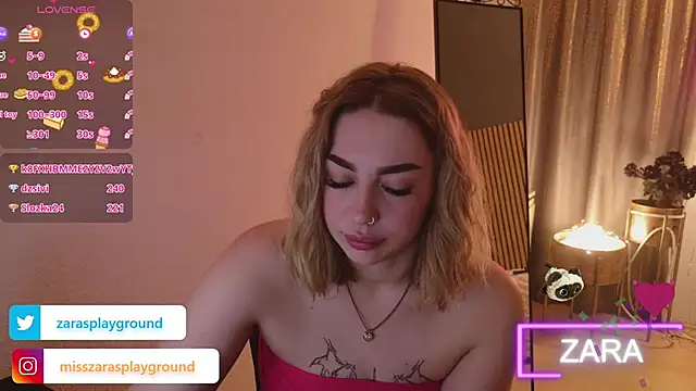 Snapshot of ZarasPlayground chatting on April 18, 2026, 7:58 pm ZarasPlayground online show from April 18, 2026, 7:58 pm