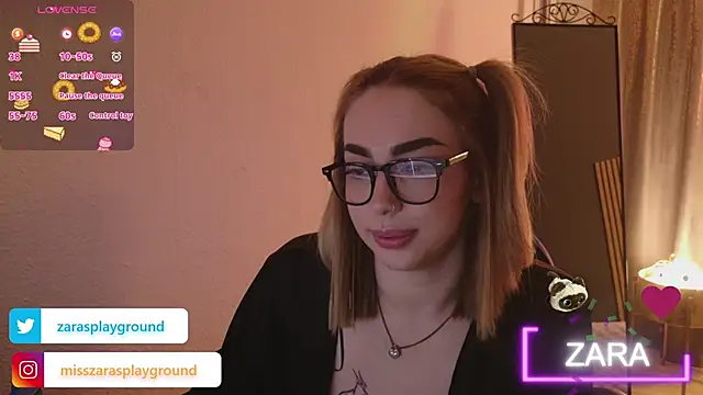 Snapshot of ZarasPlayground chatting on April 28, 2026, 7:29 pm ZarasPlayground online show from April 28, 2026, 7:29 pm