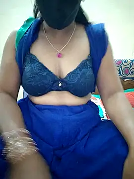 Snapshot of mahalaxmi_teluguammai chatting on December 17, 2025, 4:06 am mahalaxmi teluguammai online show from December 17, 2025, 4:06 am