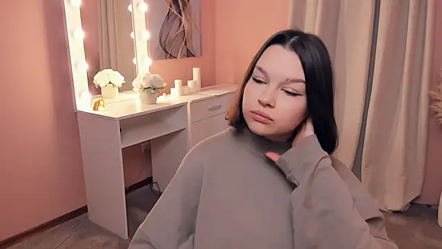 IrmgardBuzard online show from November 15, 2025, 9:46 am