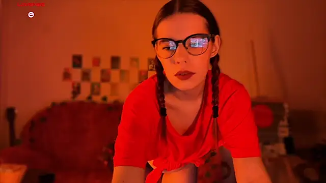 Snapshot of Margie_Dorene chatting on November 28, 2025, 9:15 pm Margie Dorene online show from November 28, 2025, 9:15 pm