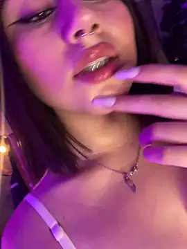 GinebraBelucci online show from November 29, 2025, 3:50 am