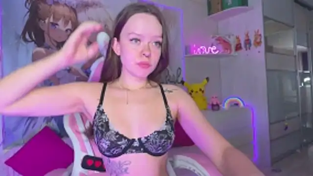 CheekySashaCharm online show from May 14, 2026, 12:46 pm