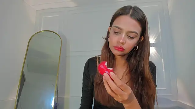 Snapshot of nicolvibes_212 chatting on March 6, 2026, 9:32 pm nicolvibes 212 online show from March 6, 2026, 9:32 pm