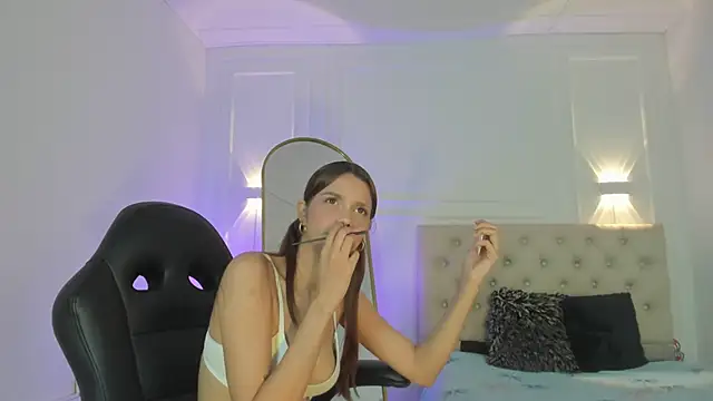 Snapshot of nicolvibes_212 chatting on February 25, 2026, 9:03 pm nicolvibes 212 online show from February 25, 2026, 9:03 pm