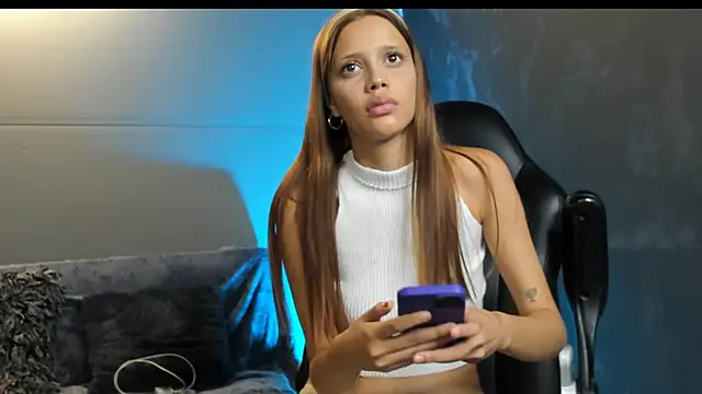 Snapshot of nicolvibes_212 chatting on November 18, 2025, 9:18 pm nicolvibes 212 online show from November 18, 2025, 9:18 pm