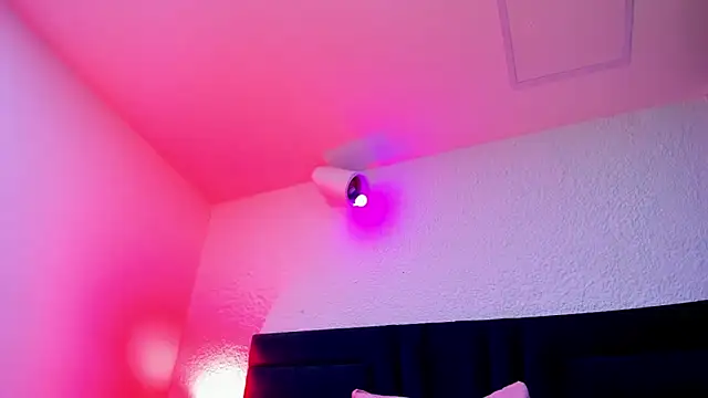 VictoriaRouge  online show from March 17, 2026, 5:10 am