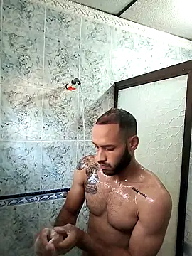 Max M0del online show from November 13, 2025, 6:34 pm