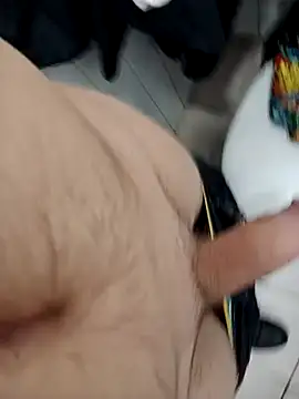 Snapshot of Herperaa1311 chatting on November 13, 2025, 6:34 pm Herperaa1311 online show from November 13, 2025, 6:34 pm