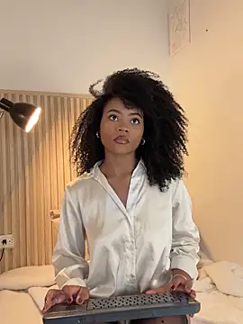 vanestraus online show from February 20, 2026, 8:33 pm